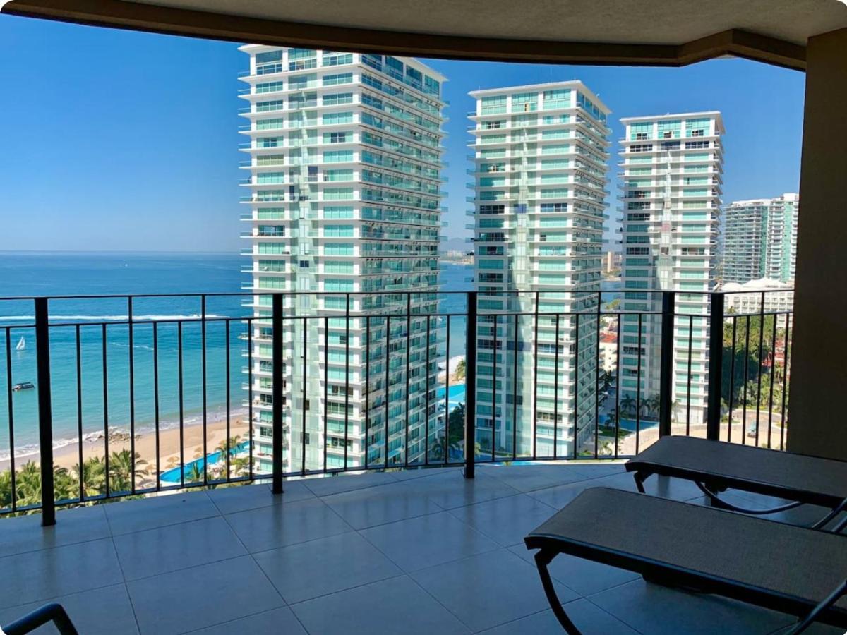 Apartamentos Grand Venetian פוארטו ואלארטה מראה חיצוני תמונה